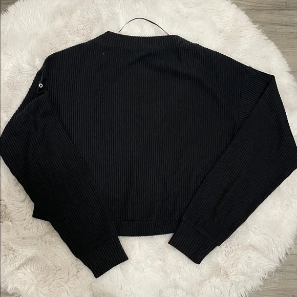 ALO Yoga Black V-Neck Ribbed Top - Picture 6 of 7